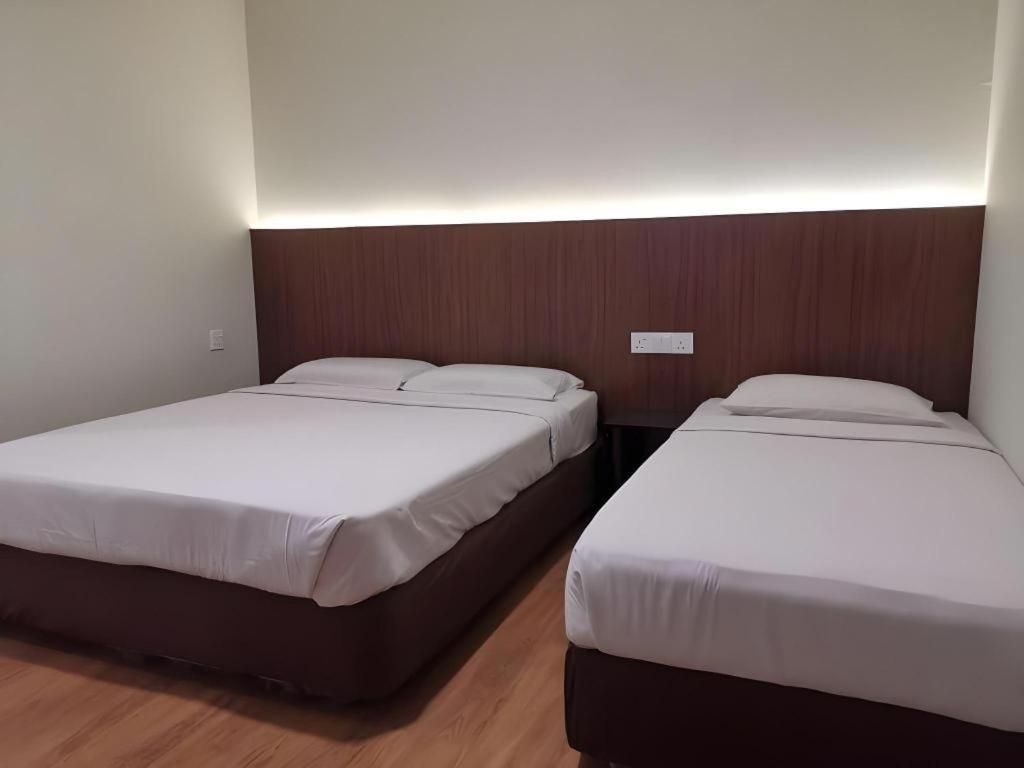 Hotel Holiday Kota Kinabalu Eksteriør bilde