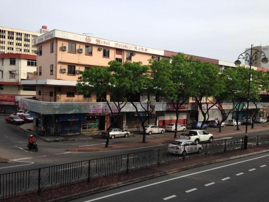 Hotel Holiday Kota Kinabalu Eksteriør bilde